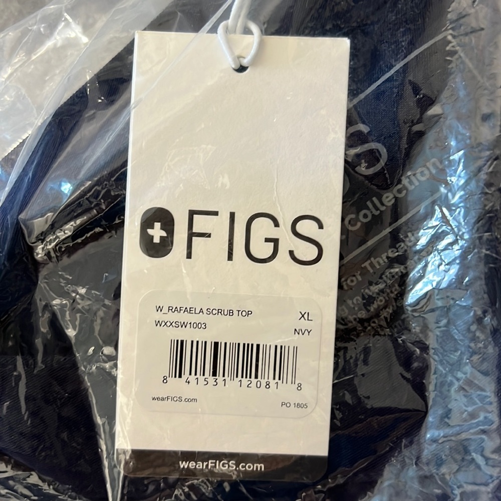 RAFAELA Scrub top XL Navy brand new with tags and bag